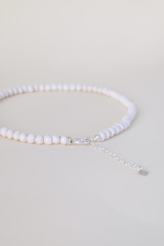 Collier perles en céramique - blanc